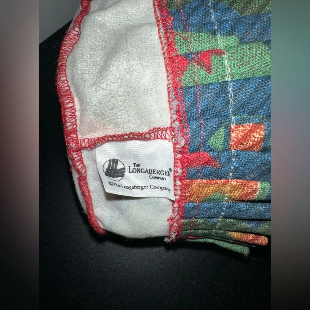 Longaberger Basket with Multicolor Liner - Picture 3 of 4